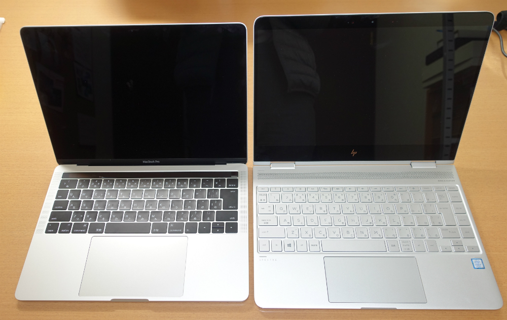 HP spectre x360とMacBook Proサイズ比較画面オープン