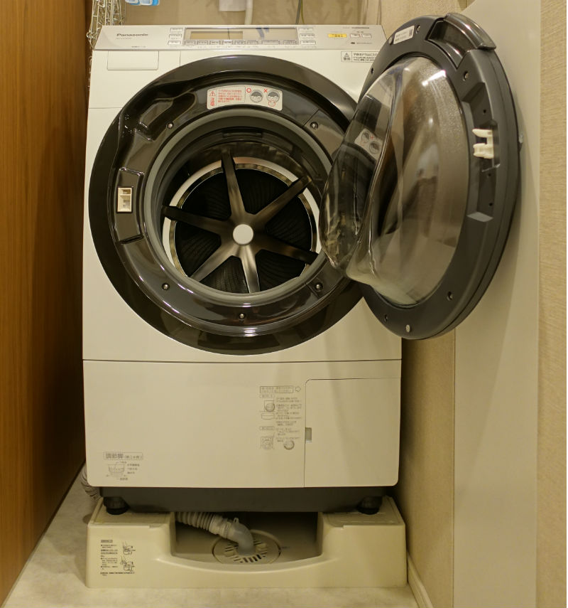 Panasonic ななめドラム洗濯乾燥機 NA-VX7800R を”泣く泣く”買いました