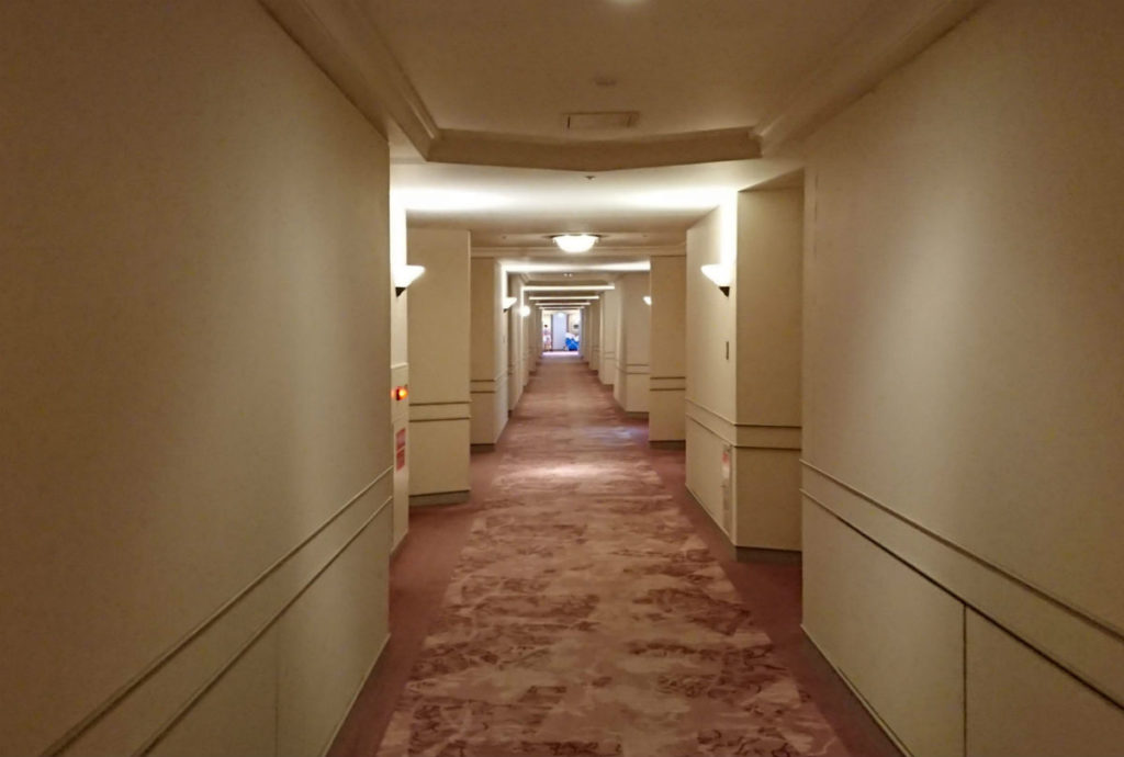 ウィンザーホテル洞爺　客室廊下